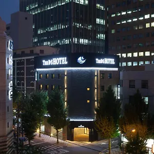 Hotel The Bs Station